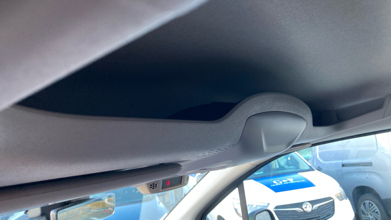 Vauxhall Combo Cargo Combo Diesel 1.5 Turbo D 100ps Pro H1 Van